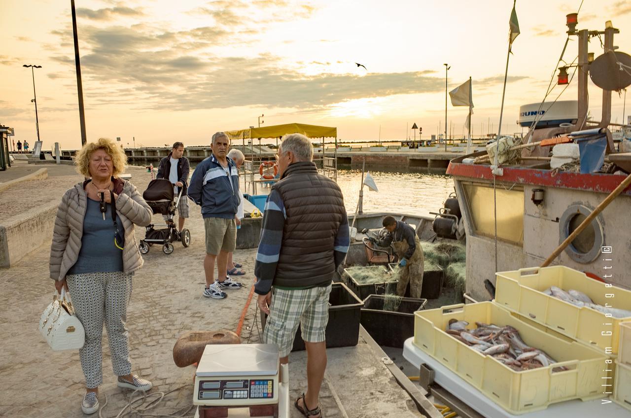 Le Stanze Del Pescatore Hotell Bellaria-Igea Marina Exteriör bild